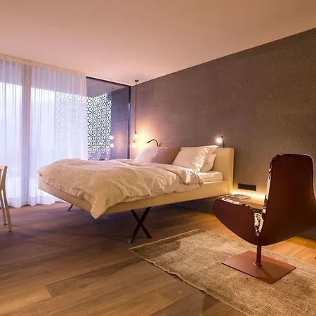 Muchele Hotel