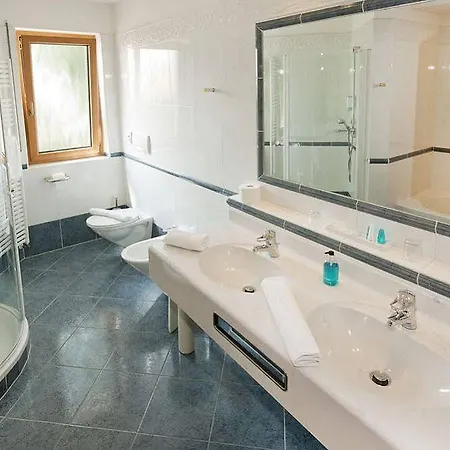 Muchele Hotel